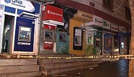 Esenyurt'ta özel bir bankaya ait bankamatikte yangın paniği