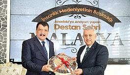 Gürkan, Başkan Zeybek'i ağırladı