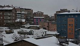 Hakkari'de 59 yerleşim yeri ulaşama kapandı