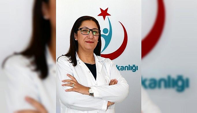 Hemşirelere " Ben salağım" yazdıran başhekim görevden alındı