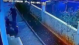 Hırsızın gözüne kestirdiği elektrikli bisikleti çalması güvenlik kamerasında