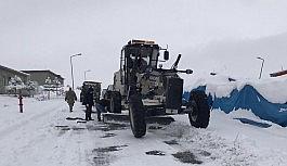 Iğdır'da karla mücadele çalışması