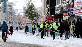 İpekyolu Belediyesinden karla mücadele çalışması