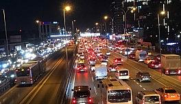 İstanbul'da trafik yoğunluğu; yüzde 71 seviyesine çıktı