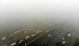 İstanbul'un bazı ilçelerinde sis görüş mesafesini düşürdü, drone ile havadan görüntülendi