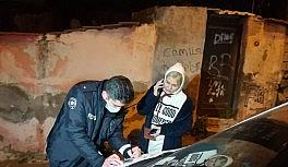 İzmir'de hareketli gece: Sürücü, aracı ve içindeki 2 kadını bırakıp kaçtı