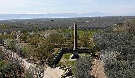 İznik'teki dikilitaş, 2 bin yıldır ayakta