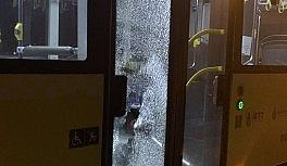 Kağıthane'de İETT otobüsüne taşlı saldırı