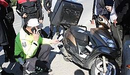 Kamyonete ait plakayla adliyeye geldi, yasak yere park edip polisi alarma geçirdi