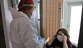 Kapı kapı dolaşıp vaka sayısını yarıya düşürdüler