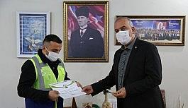 Karacayı kurtarmak için Çoruh nehrine atlayan belediye çalışanı tam altınla ödüllendirildi