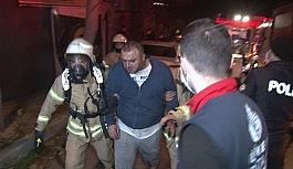 Kartal'da çıkan yangında dumandan etkilenen bir kişi kurtarıldı