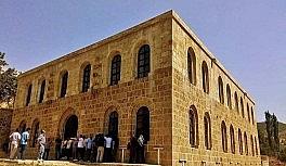 Kayme Sarayı'nın bira kutularının tasarımında kullanılmasına tepkiler büyüyor