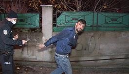 Kısıtlamayı delip narkotik madde ile yakalandılar savunmaları "Biz terörist miyiz bizi çekmeyin" oldu