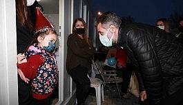 Konteyner kentteki çocuklara yeni yıl sürprizi