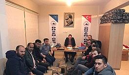 Köy derneği ihtiyaç sahibi ailelere erzak yardımı yaptı