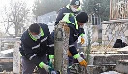 Malatya'da İnönü ve Özal ailelerinin mezarlarını yeniliyor