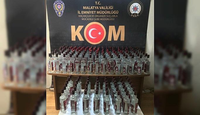 Malatya'da onlarca şişe kaçak içki ele geçirildi