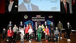 Mamak'ta el değmeden şah-mat