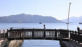 Marmaris Belediyesi'nden meydana yeni köprü