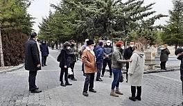 Necip Hablemitoğlu ölümünün 18. yılında mezarı başında anıldı