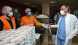 Nilüfer Belediyesi'nden sağlık çalışanlarına aşure