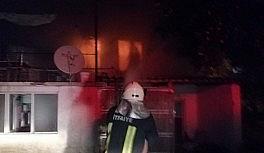 Ortaca'daki yangında ev kullanılamaz hale geldi
