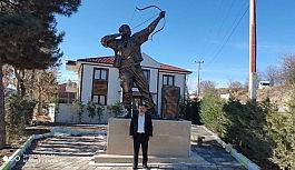 Osmanlı'nın rekortmen okçusunun heykeli dikildi