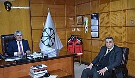 Özcan'dan şeker fabrikasına ziyaret