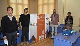 Özel çocuklara uzaktan online eğitimle çömlek sanatı eğitimi