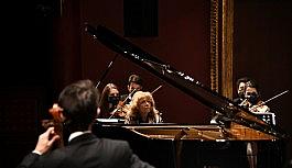 'Pandemi Orkestrası' 1 Ocak'ta evlerinize geliyor