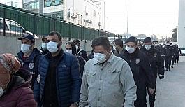 "Pandemide devlet yardım yapacak" yalanıyla büyük vurgun yapan 15 kişi tutuklandı