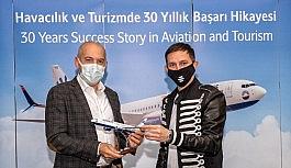 SunExpress, DJ Burak Yeter'in hava yolu partneri oldu