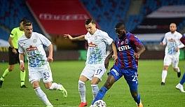 Süper Lig: Trabzonspor : 0 - Çaykur Rizespor: 1 (İlk yarı)