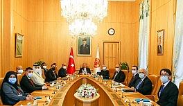 TBMM Başkanı Mustafa Şentoph, APA Başkanlık divanı üyelerini kabul etti