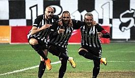 TFF 1. Lig: Altay: 3 - Ümraniyespor: 1