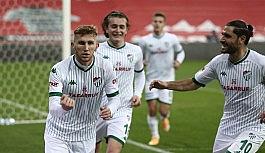 TFF 1. Lig: Bursaspor: 1 - Eskişehirspor: 0 (İlk yarı sonucu)