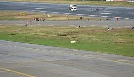 Trabzon Havalimanı'nda pist aydınlatma sistemleri yenileme çalışmaları sona erdi