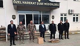 Tunceli Halk Eğitim Merkezi'nde maske üretimi sürüyor