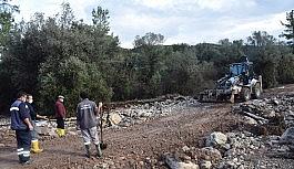 Yağışın vurduğu Kumluca'da yaralar sarılıyor