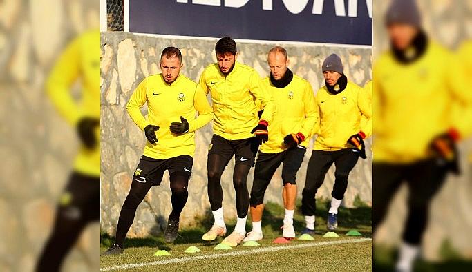 Yeni Malatyaspor'da futbolcuların alacakları ödenmeye başladı
