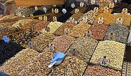 Yılbaşında uygulanacak sokağa çıkma kısıtlaması öncesi vatandaşlar alışverişe başladı