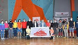 Yomra Cimnastik Spor Kompleksinde yapılan tırmanma duvarında şampiyonlar yetişiyor