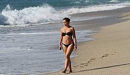 Yurtta kar, Alanya'da deniz keyfi