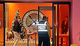 Antalya'da polis eğlence mekanları ve otelleri denetledi