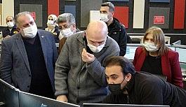 Bakan Soylu 112'de çağrıları karşıladı