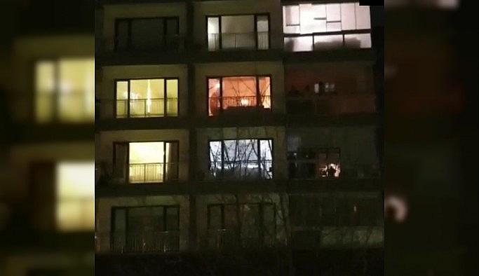 Balkonda yılbaşı konseri