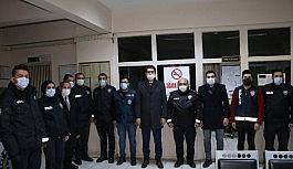 Görevi başındakileri ziyaret edip tatlı ikram ettiler