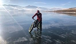 Korona Çıldır Gölü'nü sessiz bıraktı