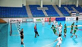 Liderin bileği bükülmüyor